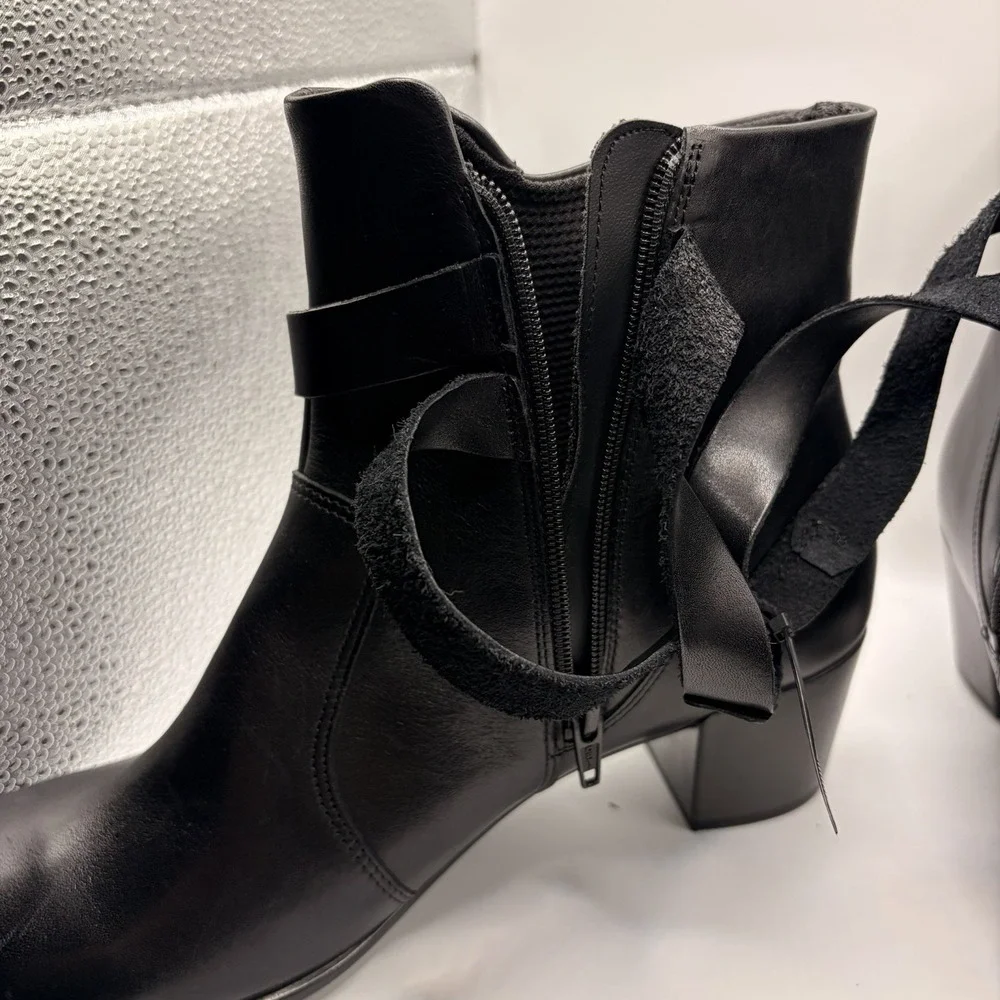 ECCO Womens 11-11.5 EU 42 Black Leather Ankle Boots Zip Block Heel 27317301001